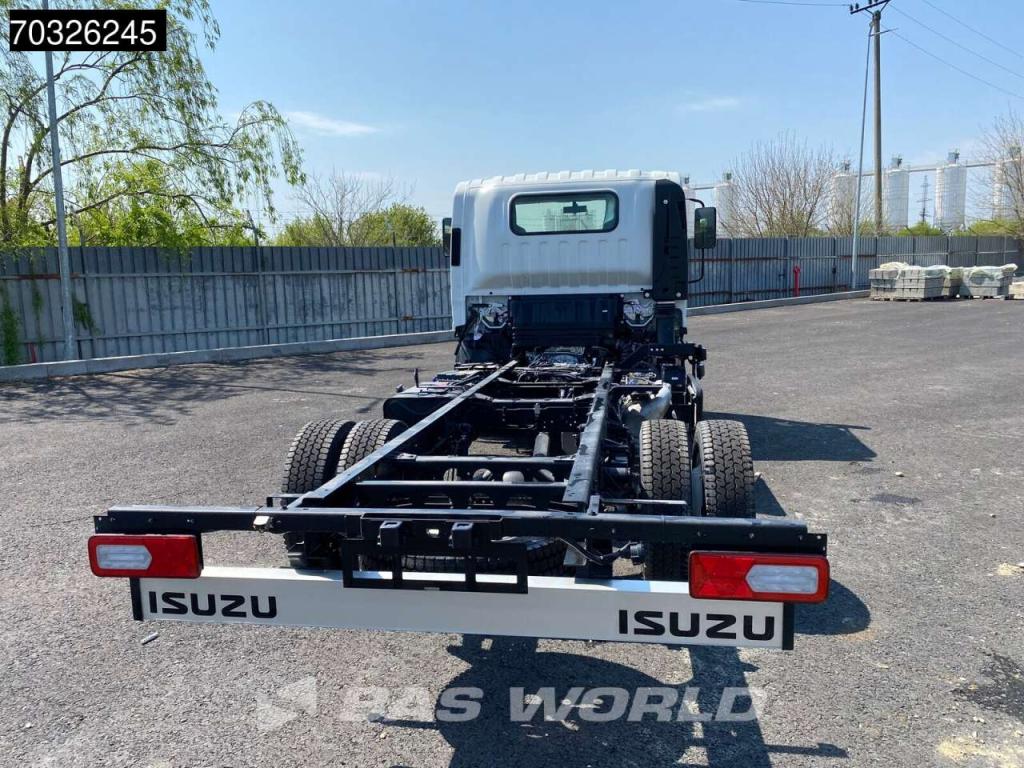 Isuzu M30 5.2 4X2 Photo 9