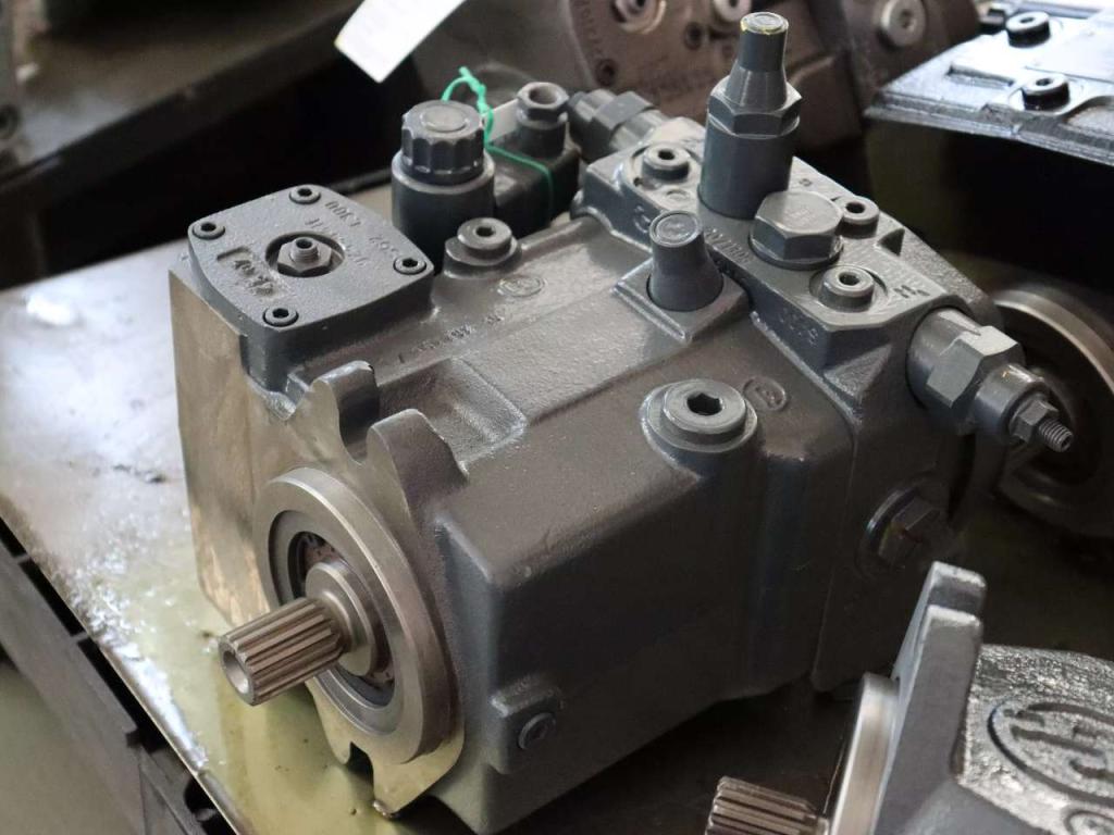 Bosch Rexroth A10VG45DA1D2/10R-NSC10F015SH Photo 2