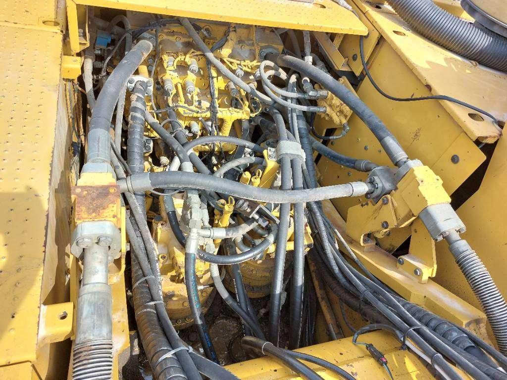 Caterpillar 352FLXE MHD (17m demolition) Photo 21