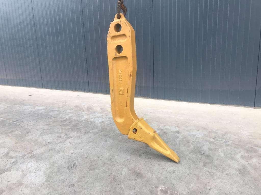 Komatsu D65 Shank Photo 3
