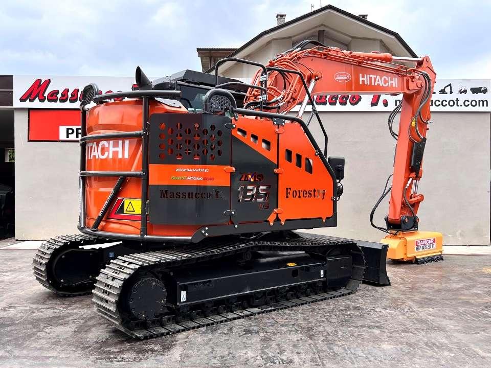 Hitachi ZX135US-7 Photo 13
