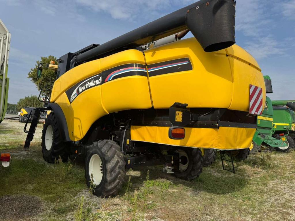 New Holland CX780 Photo 4