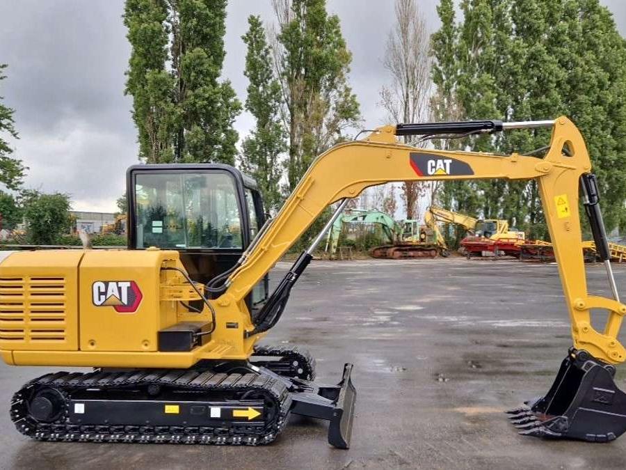 Caterpillar 305.5E2 Photo 6