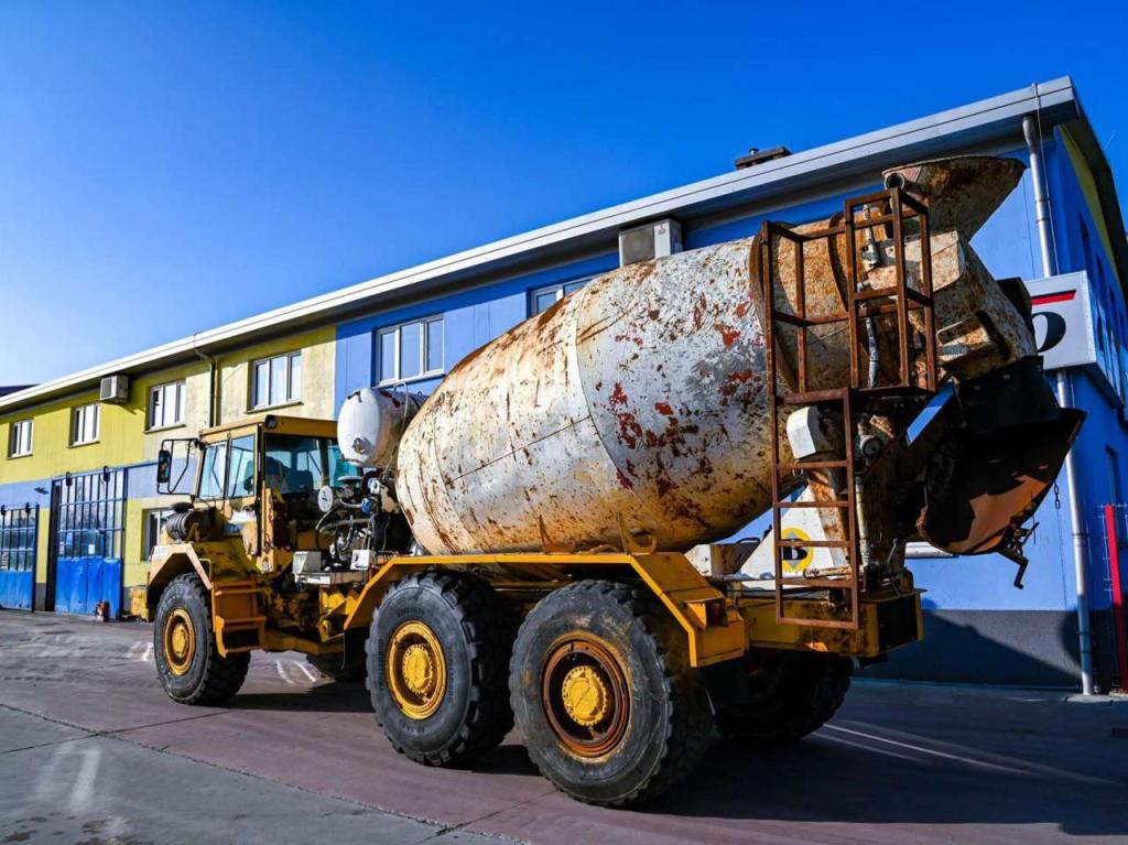 Volvo A25C 6x6 Photo 3