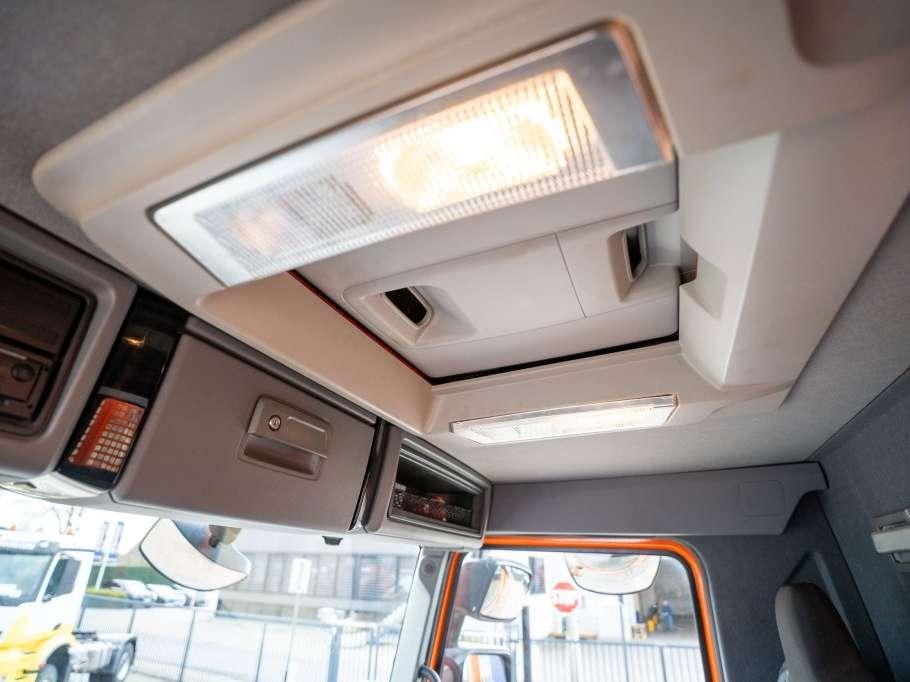 Renault C 430 DXI-6X4+ HIAB 18T/m / 3 EXT Photo 14