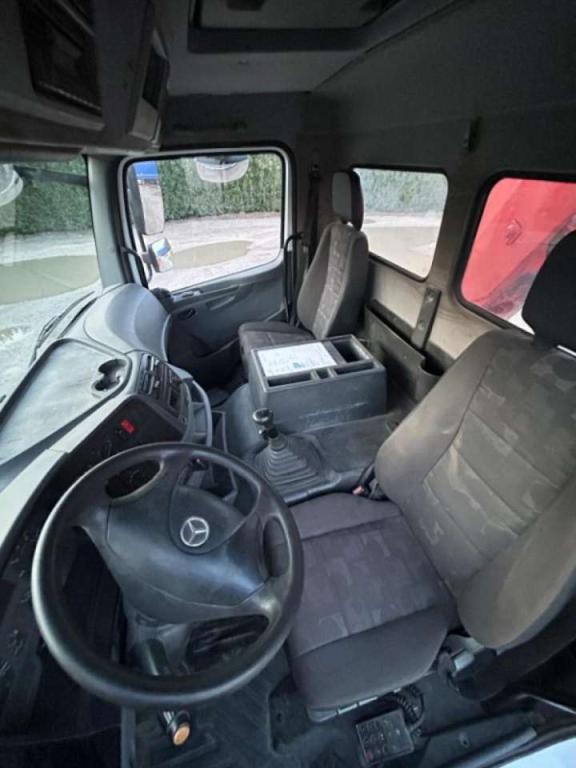 Mercedes-Benz AXOR 2533 Photo 9