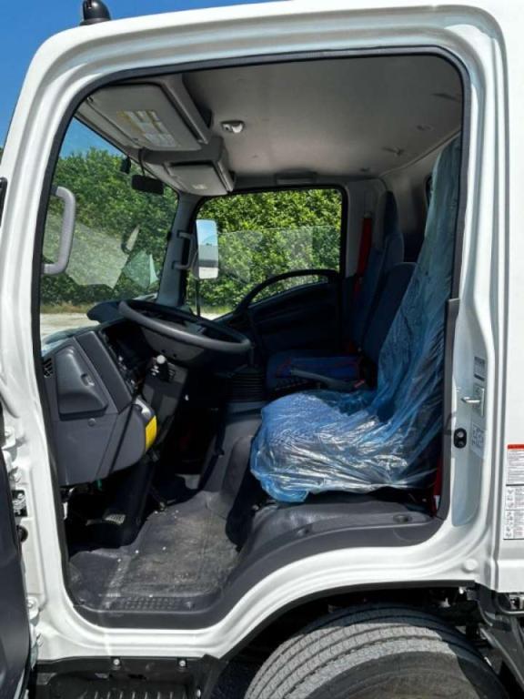 Isuzu P75 NUOVO SCARRABILE Photo 10