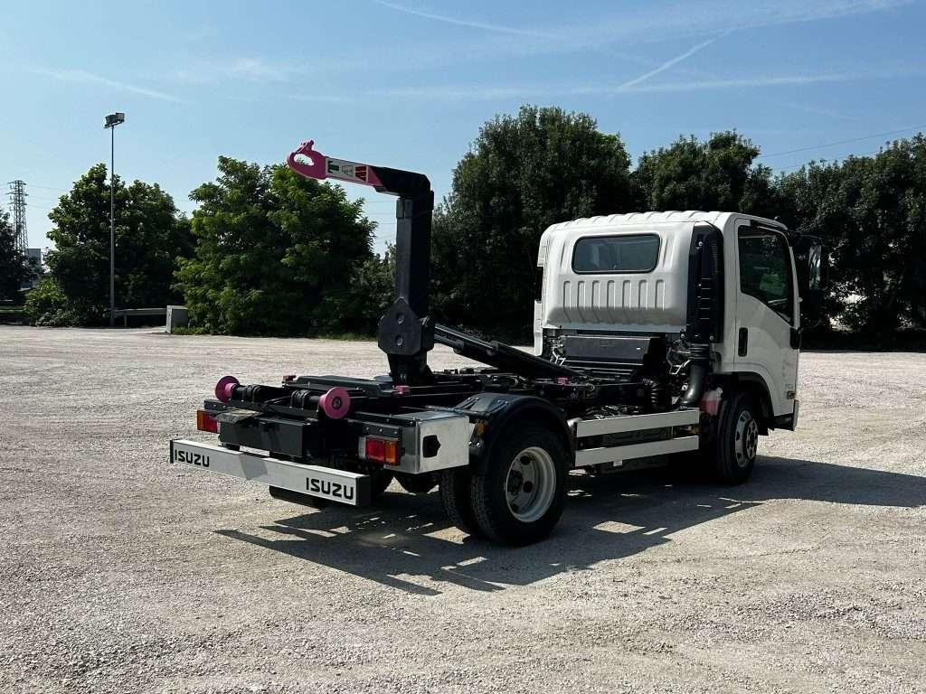 Isuzu P75 NUOVO SCARRABILE Photo 7