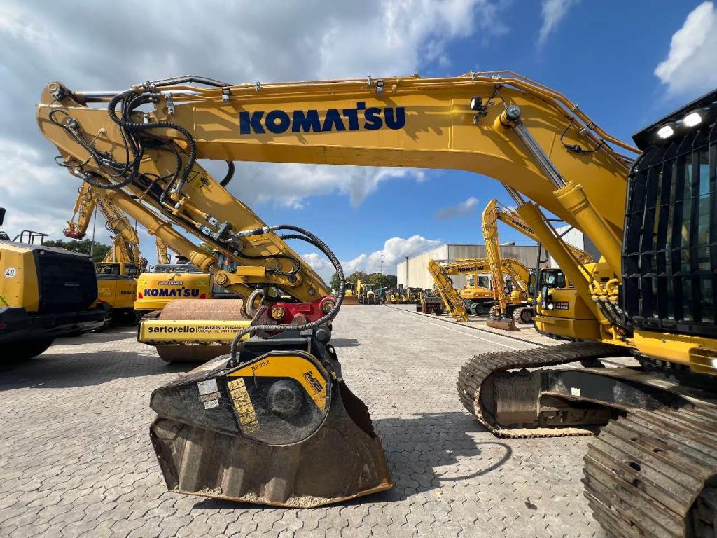 Komatsu PC230NHD-11E0 Photo 20