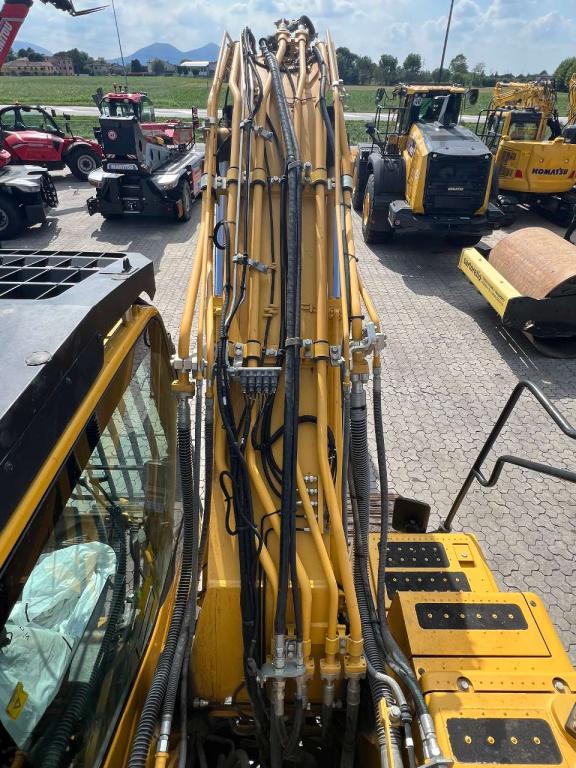 Komatsu PC230NHD-11E0 Photo 26