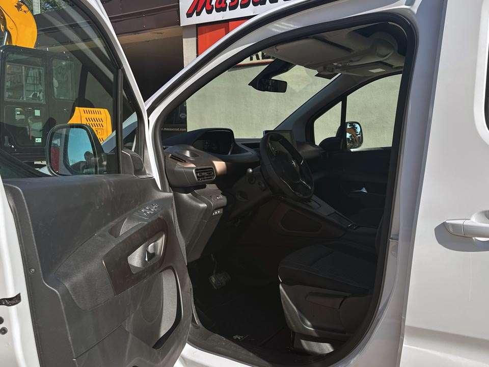 Peugeot E-RIFTER GT Photo 9