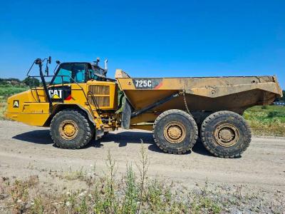 Caterpillar 725C2 en vente par Aertssen Trading