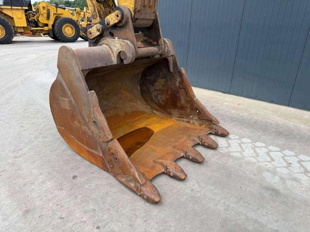 Caterpillar 330 07B Photo 15