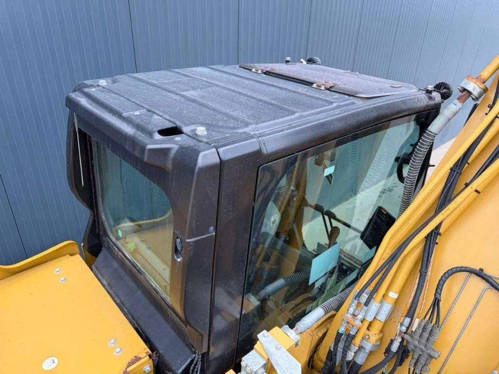 Caterpillar 330 07B Photo 9
