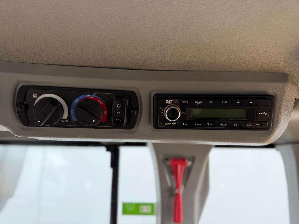Caterpillar 926M - Automatic Greasing / Backup Camera Photo 16