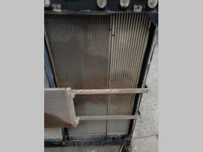 Refroidisseur d'huile hydraulique pour New Holland E 385 B en vente par PRV Ricambi Srl