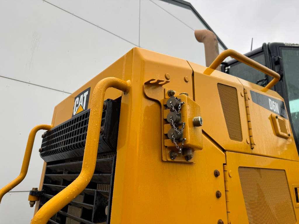 Caterpillar D6N LGP - German Machine / Folding Blade Photo 15