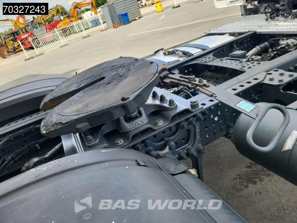 Mercedes-Benz Actros 1842 4X2 StreamSpace Retarder 70% Tyres Photo 14