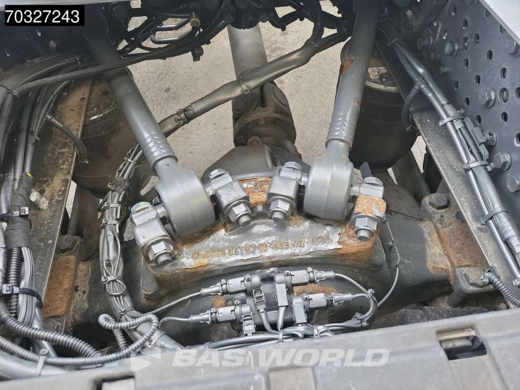 Mercedes-Benz Actros 1842 4X2 StreamSpace Retarder 70% Tyres Photo 16