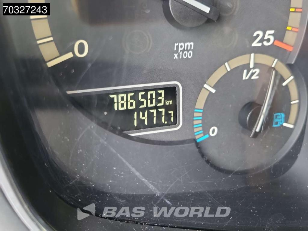 Mercedes-Benz Actros 1842 4X2 StreamSpace Retarder 70% Tyres Photo 29