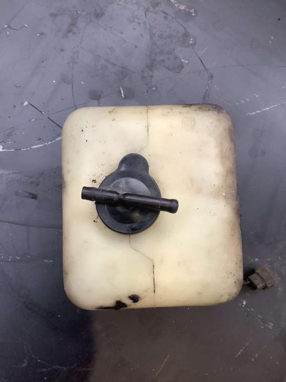 Vase d’expansion liquide radiateur pour Fiat Hitachi EX 235 Photo 4