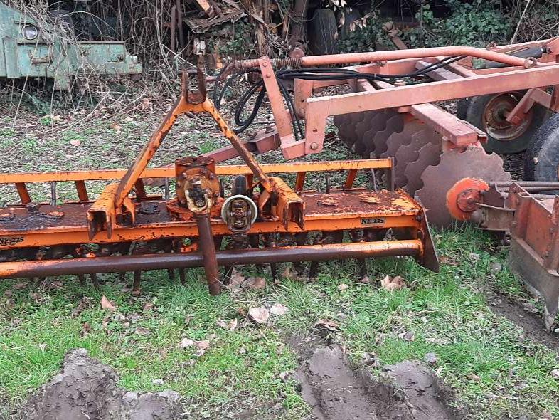 REMAC NE 225 Photo 2