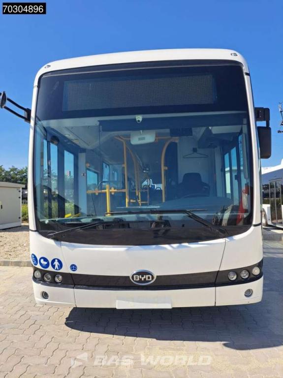 BYD K9UB-DW Citybus 4X2 100% Electric 300Kw 76 persons city bus Photo 17