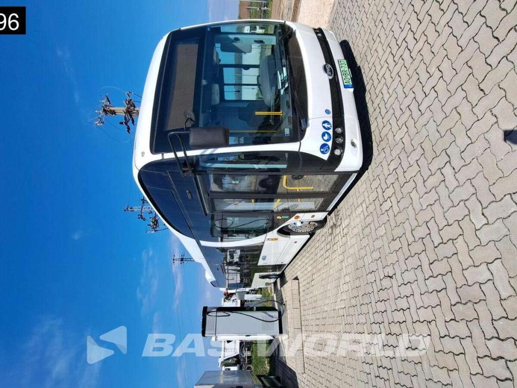 BYD K9UB-DW Citybus 4X2 100% Electric 300Kw 76 persons city bus Photo 3