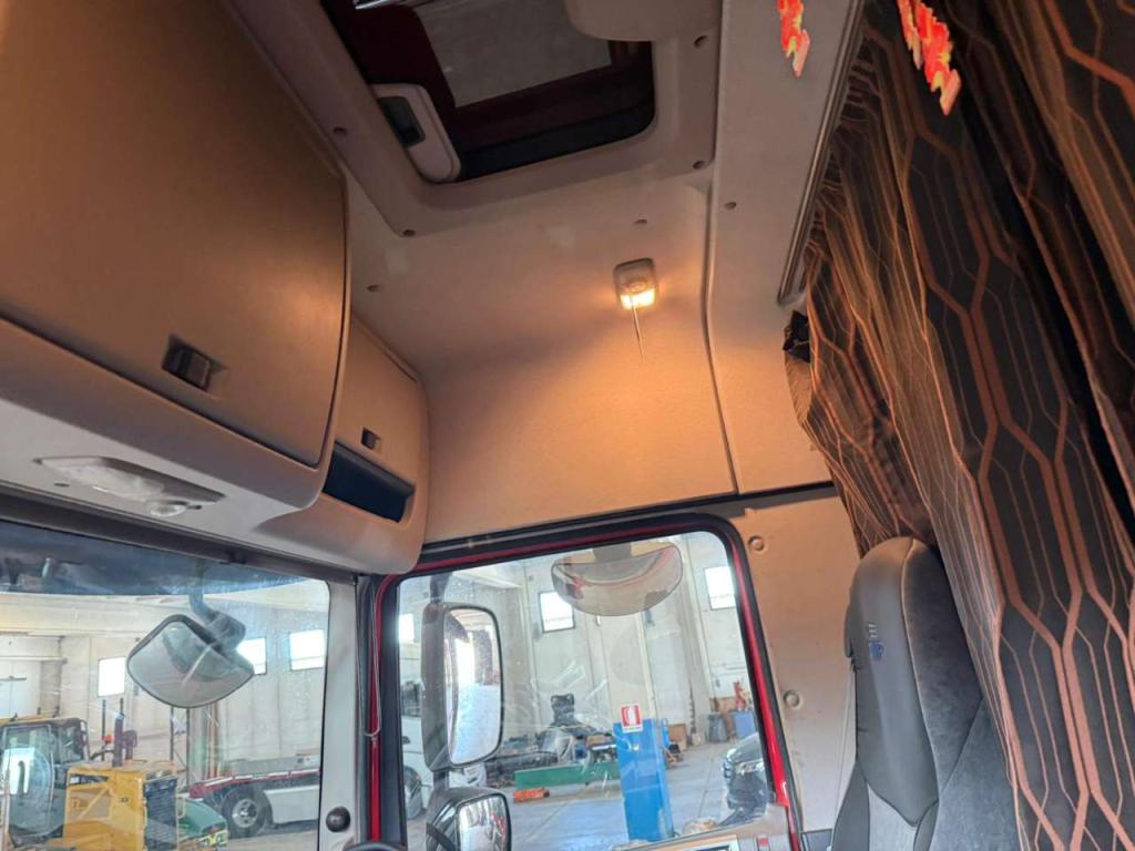 Daf 480 Photo 10