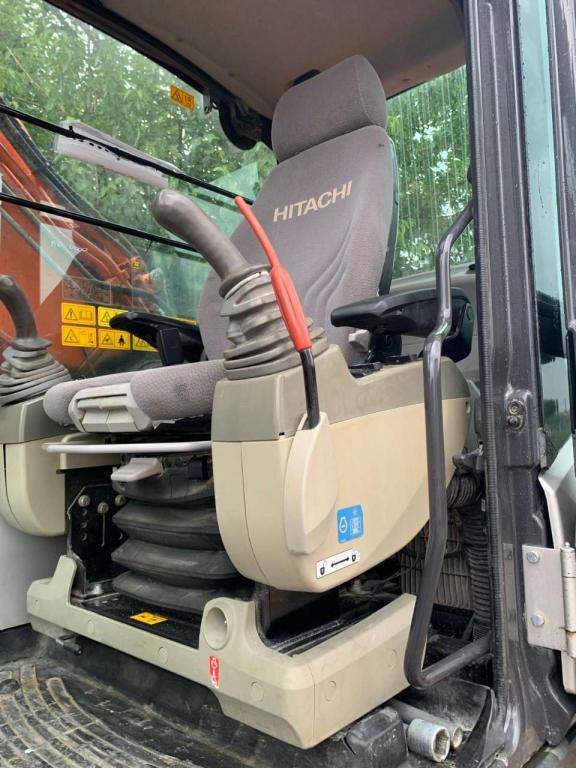 Hitachi ZX 240 N -5B Photo 2