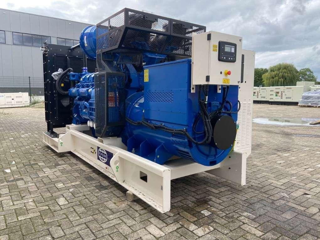 FG Wilson P1375-1 - 1.375 kVA Open Genset - DPX-16028.1 Photo 2
