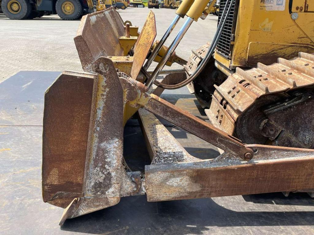 Caterpillar D6T LGP Photo 10