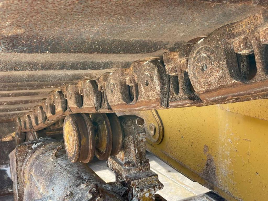 Caterpillar D6T LGP Photo 12