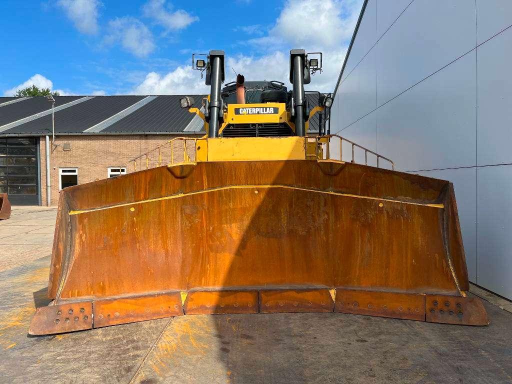 Caterpillar D8T - Ripper / German Machine Photo 15