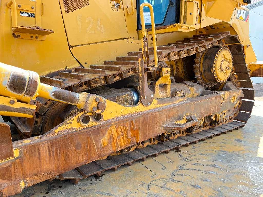 Caterpillar D8T - Ripper / German Machine Photo 21