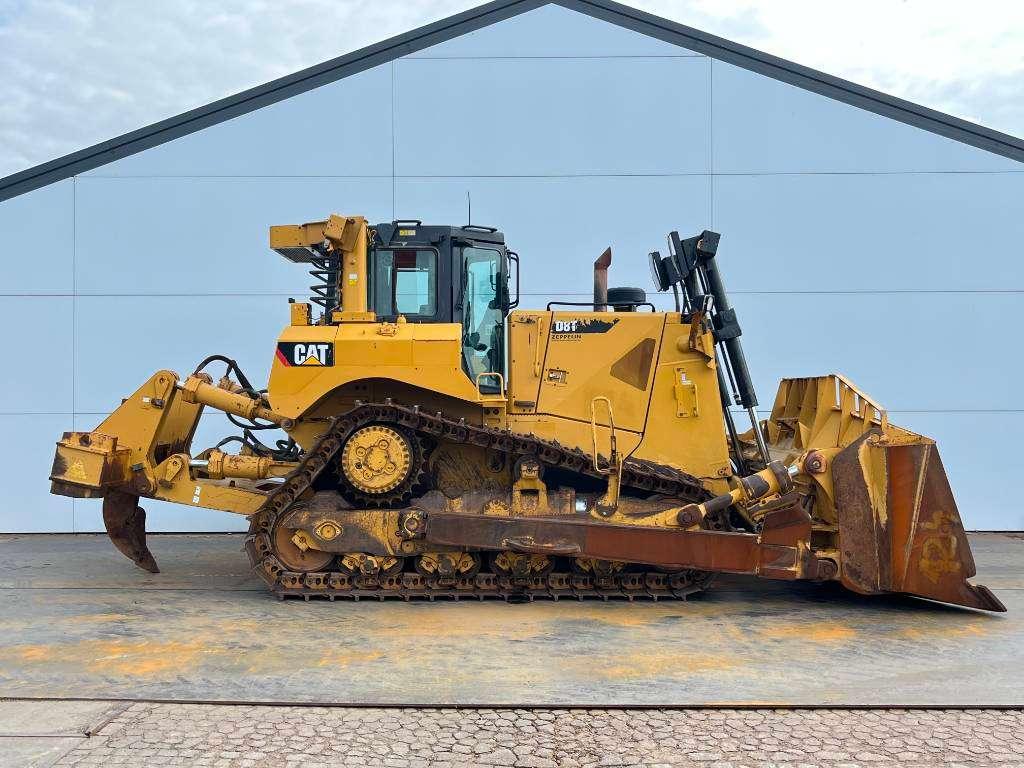 Caterpillar D8T - Ripper / German Machine Photo 5