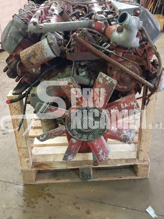 Fiat Iveco Moteur à combustion pour Fiat Iveco 8280.02 Photo 4