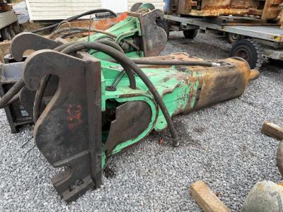 Montabert V55 SHD en vente par Repalo By Far Lands Trade