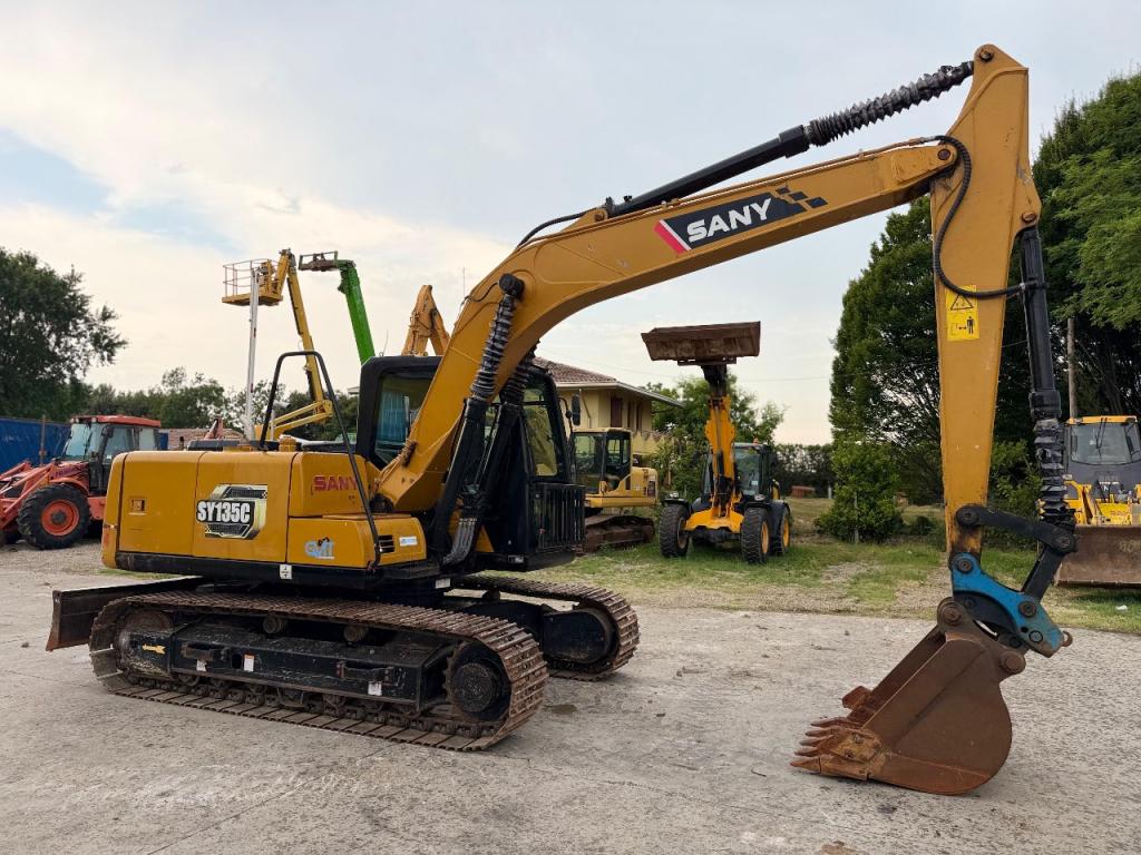 Sany SY135 C Photo 2