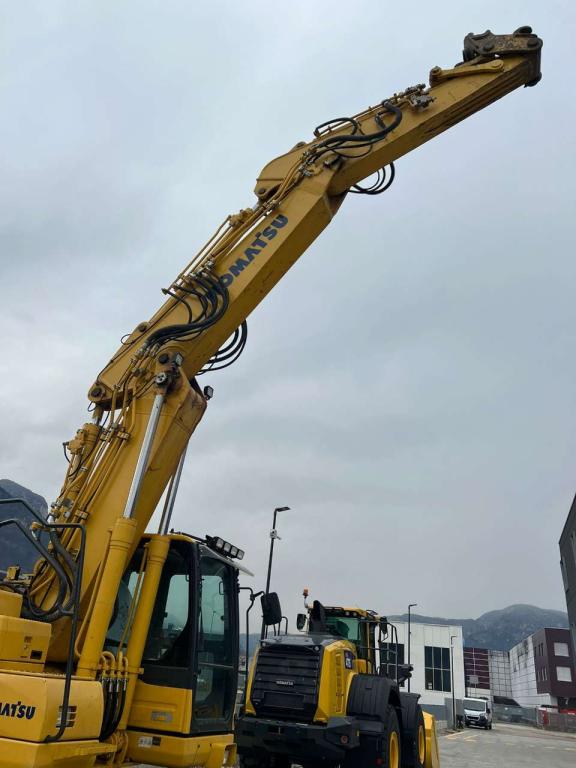 Komatsu PC210NLC-11 Photo 12