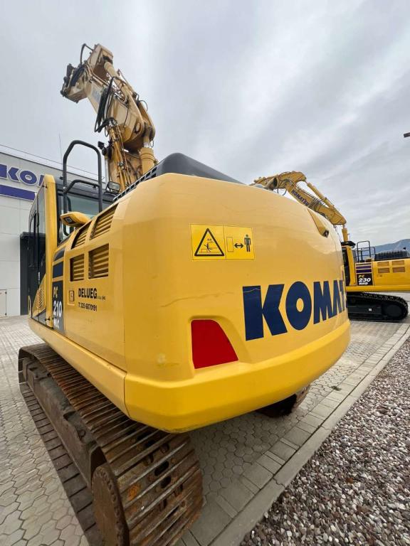 Komatsu PC210NLC-11 Photo 17