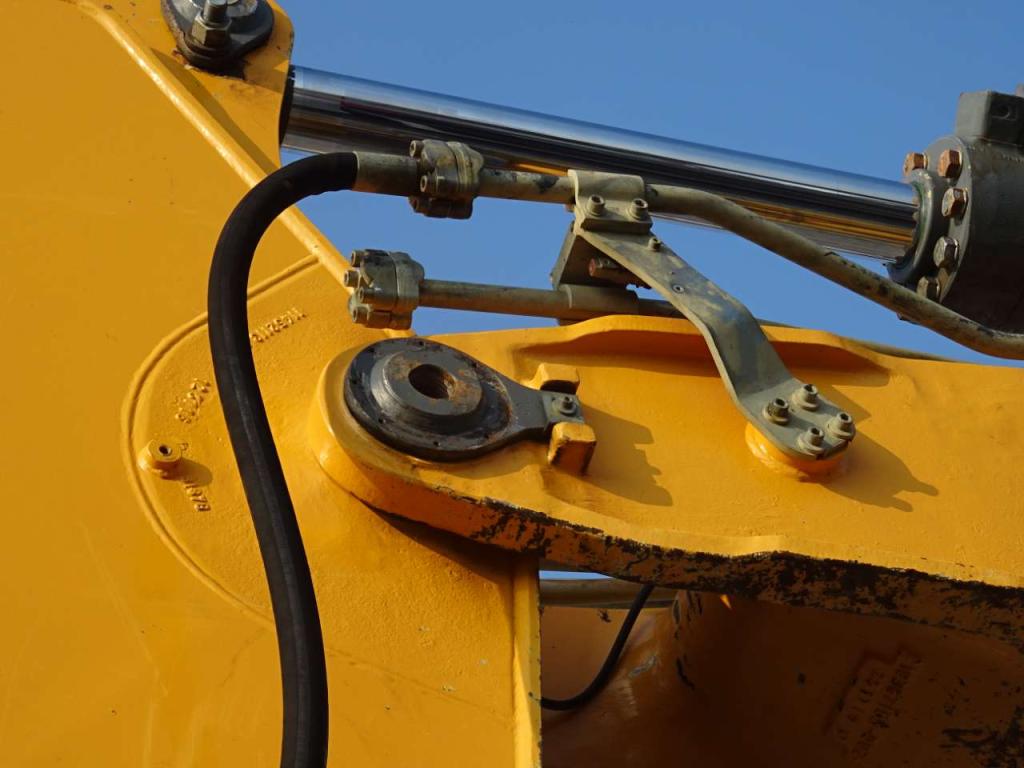 Liebherr R936 NLC Photo 10