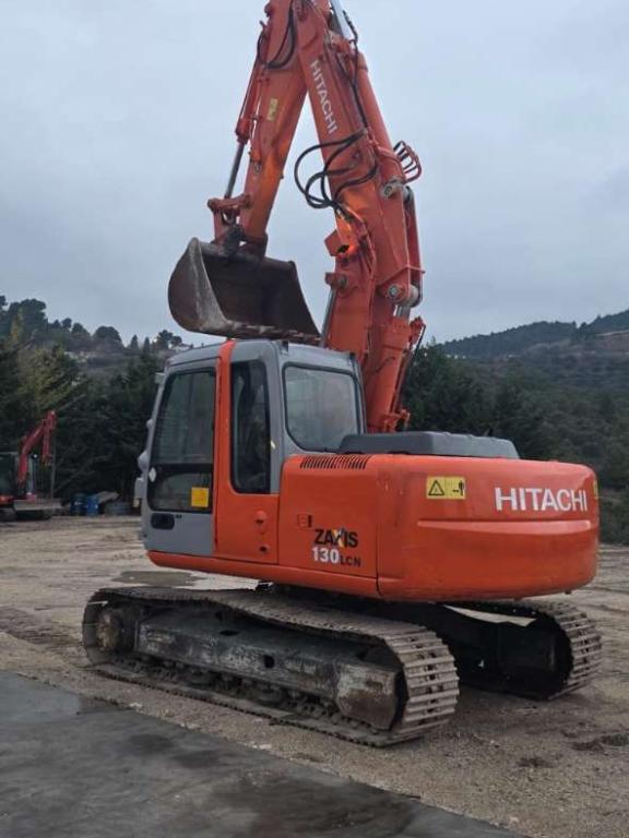 Hitachi ZAXIS 130 Photo 3