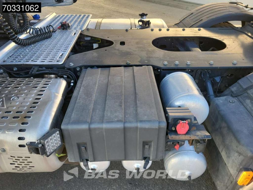Iveco X-Way 570 6X4 Retarder Standklima ACC Navi Leder Photo 13