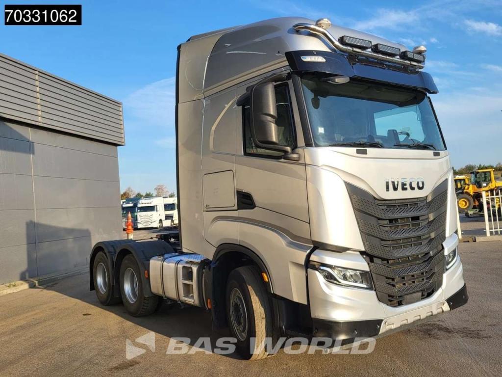 Iveco X-Way 570 6X4 Retarder Standklima ACC Navi Leder Photo 9