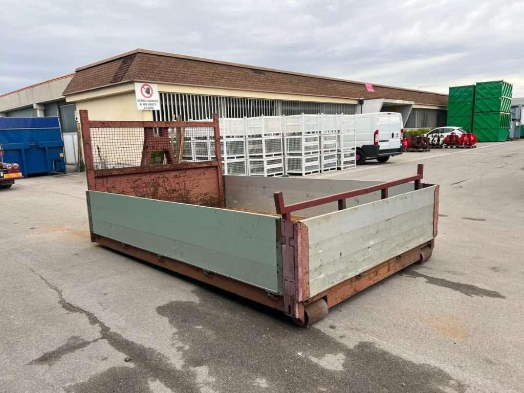 CONTAINER SCARRABILE A PIANALE CON SPONDE Photo 3