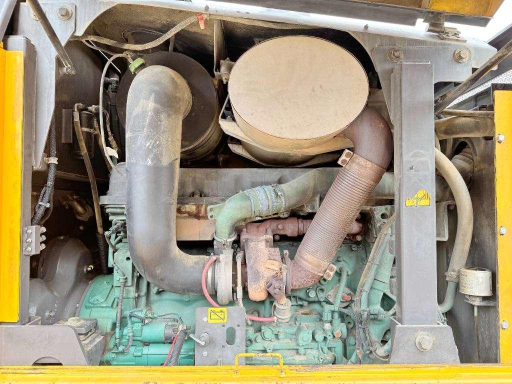 Volvo G970 - 5.5 Meter Blade / EPA Certified Photo 15