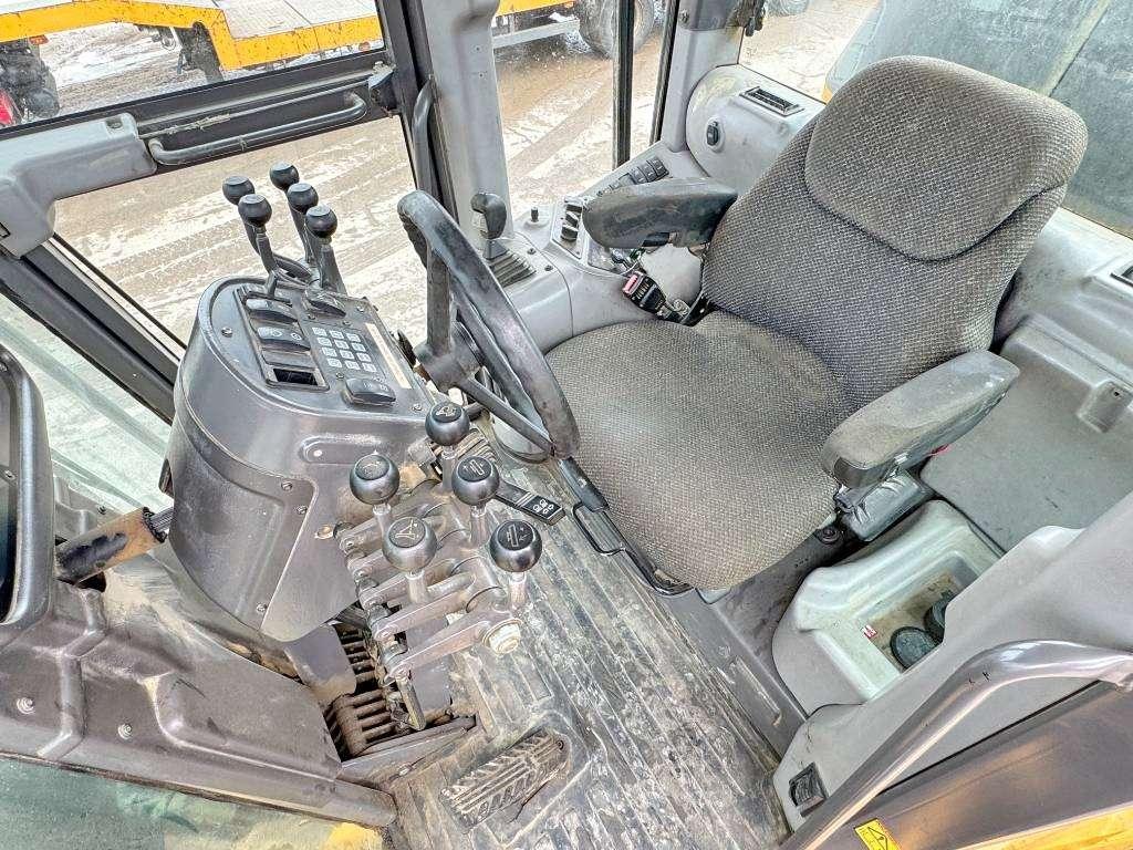 Volvo G970 - 5.5 Meter Blade / EPA Certified Photo 6