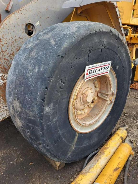 Volvo rims VOE11020575 for Volvo L110E, L120C, L120D, L120E Photo 2