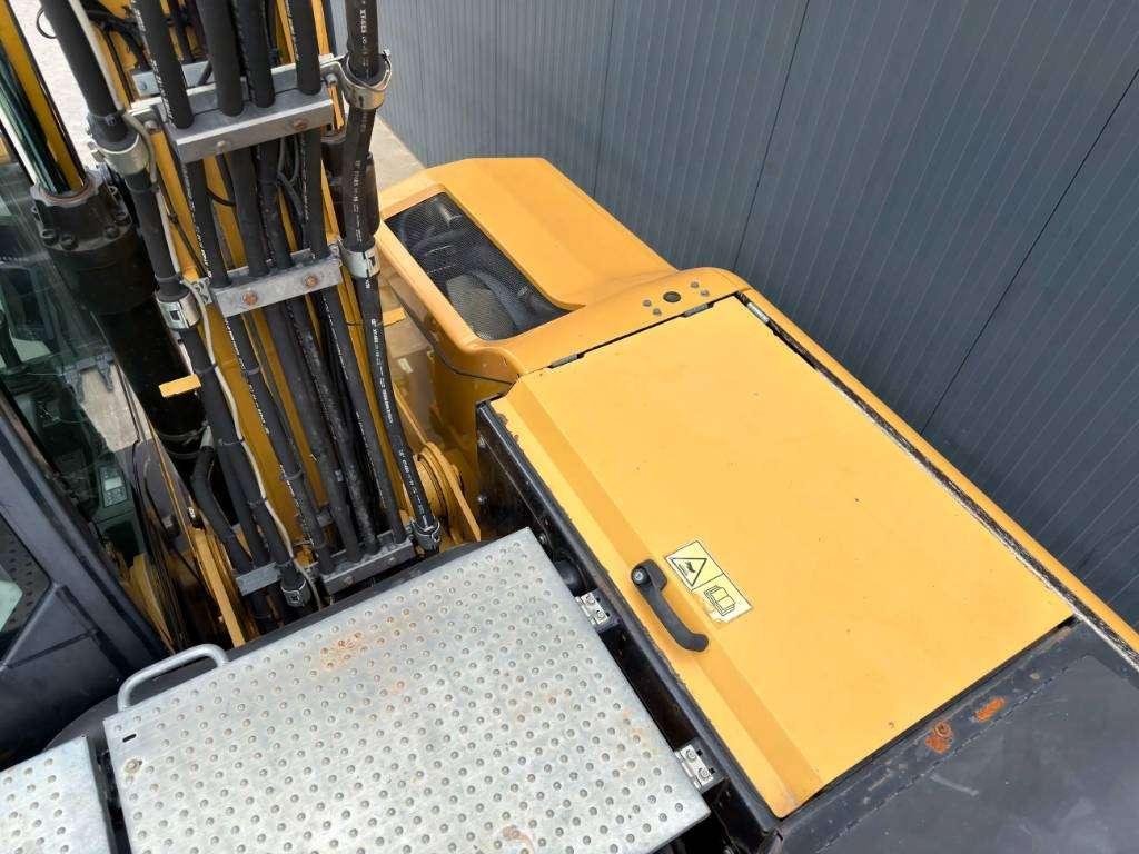 Caterpillar M318F Photo 25